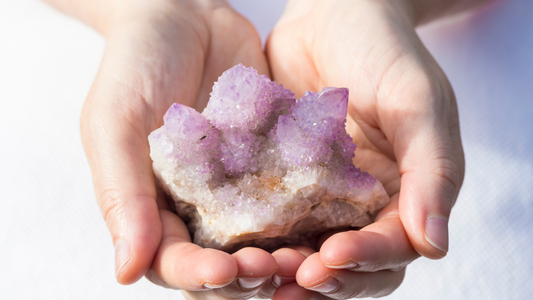 Unlocking Spiritual Wisdom: Exploring the Magic of Spirit Quartz